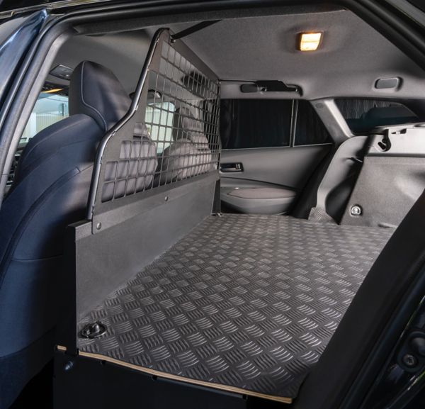 Rear Door Load Height 68cm