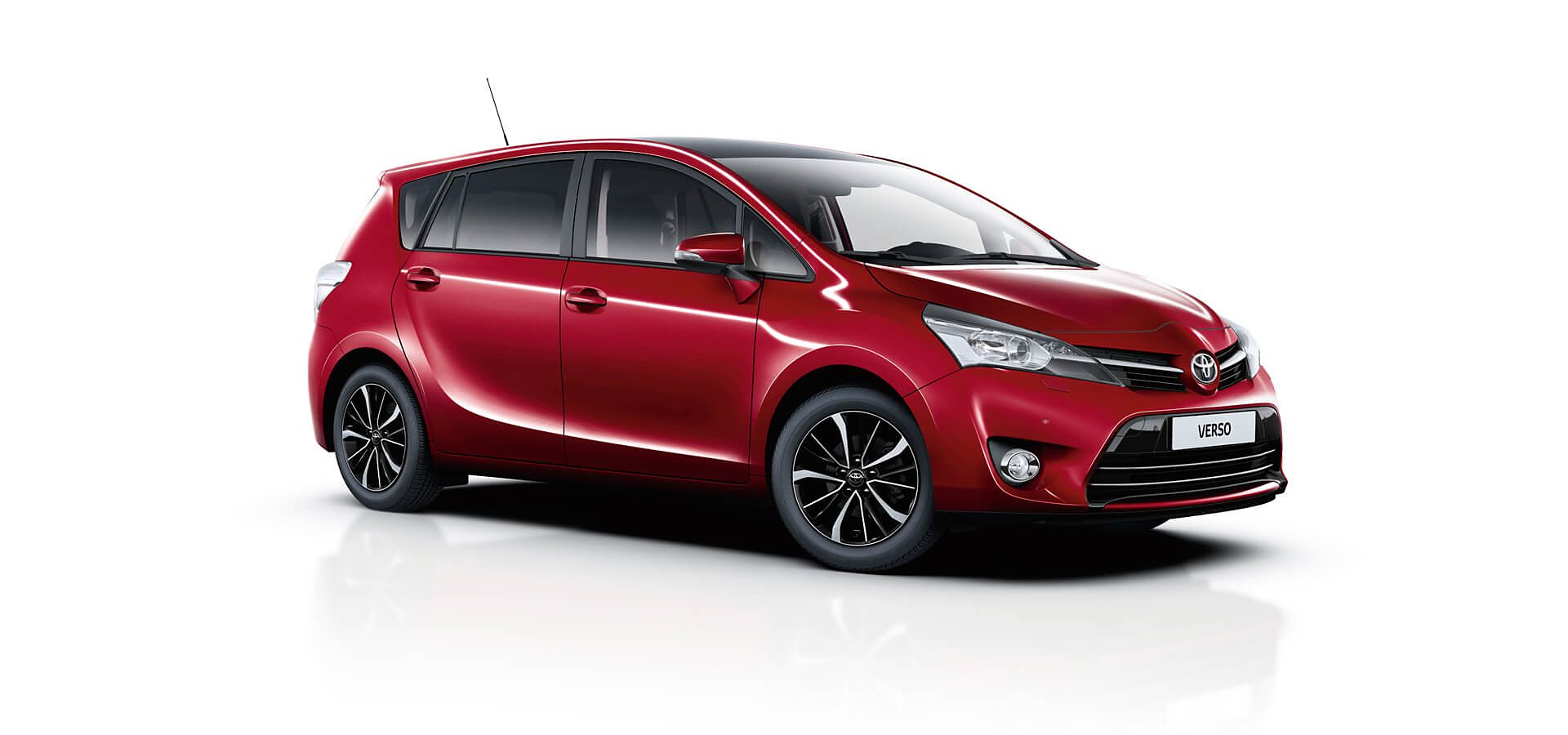 Toyota Verso side angle