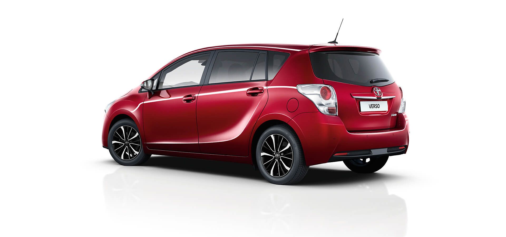 Toyota Verso side angle