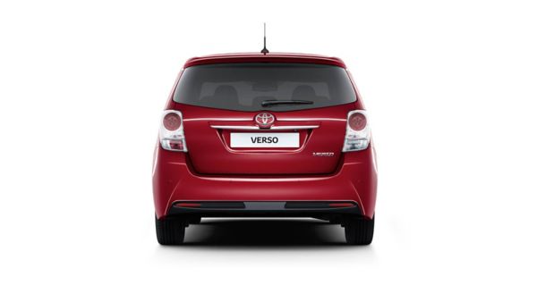 Toyota Verso back angle