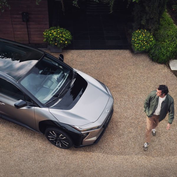 toyota, bz4x, 2025, exterieur, bovenkant, birdseye