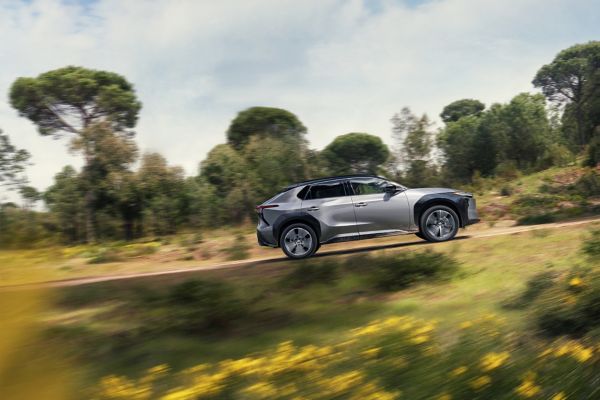 toyota, bz4x, 2025, exterieur, zijkant