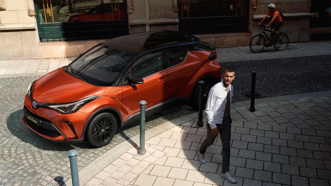 Toyota C-HR Gallery