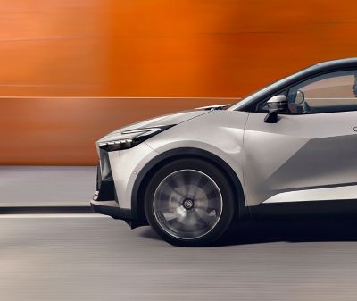 Toyota C-HR | Rinkitės drąsiai | Toyota Lietuva