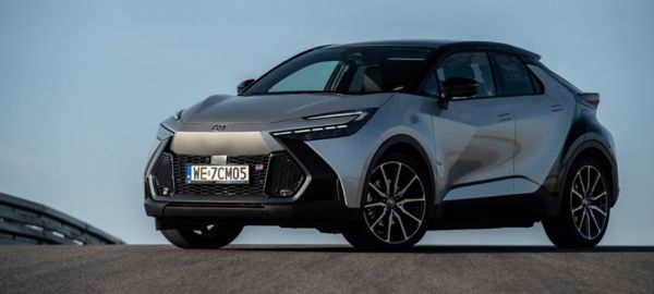 toyota-c-hr-plug-in-hybrid-w-ofercie-specjalnej-4