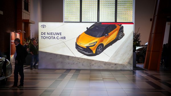 Toyota C-HR banner