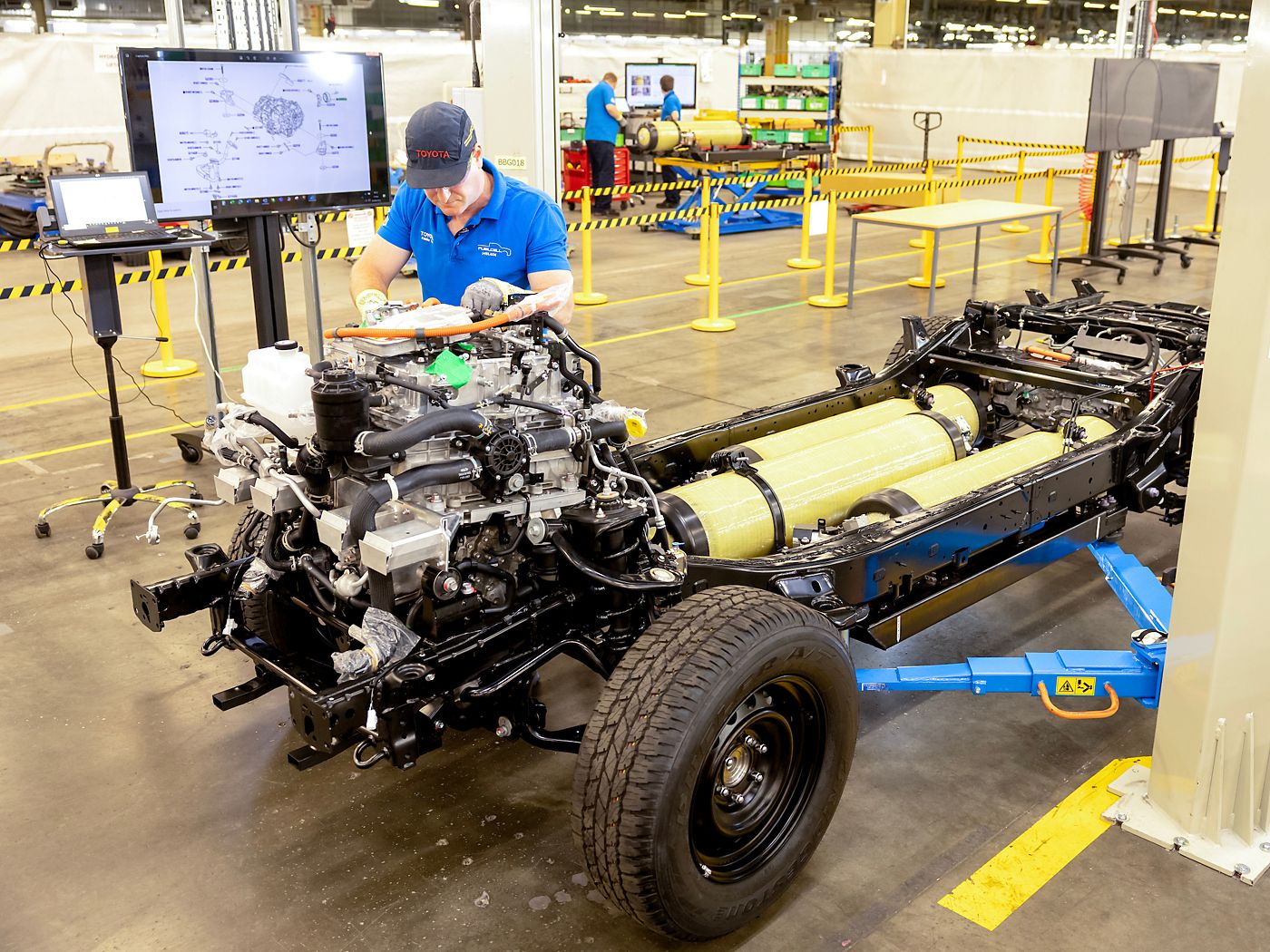 Toyota's H2 fuel cell Hilux prototype