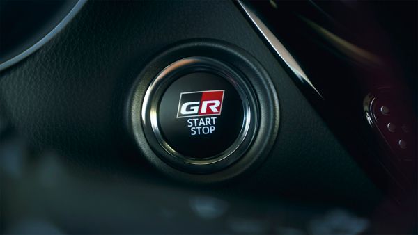 GR Sport стартов бутон