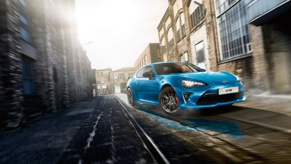 Blue Toyota GT86 driving