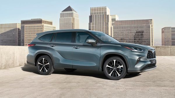 toyota-highlander-2020-gallery-001