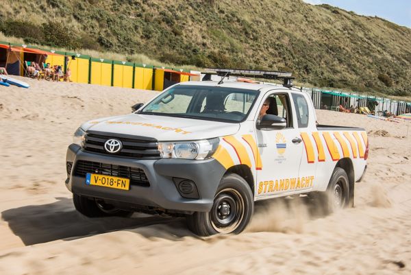 toyota, hilux, standwacht, zoutelande