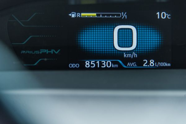 toyota, interieur, dashboard, opladen