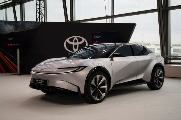 toyota-kenshiki-sport-crossover-concept-01