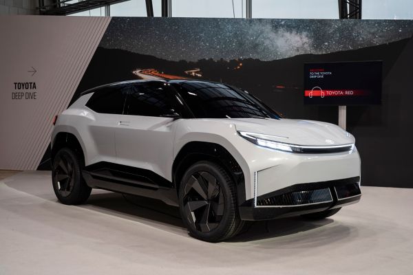 toyota-kenshiki-urban-suv-concept-01