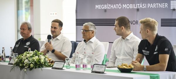 FTC-Rail Cargo Hungaria női kézilabdacsapata és a Toyota Kovács együttműködése 