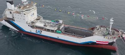 Statek z napędem na wodór.