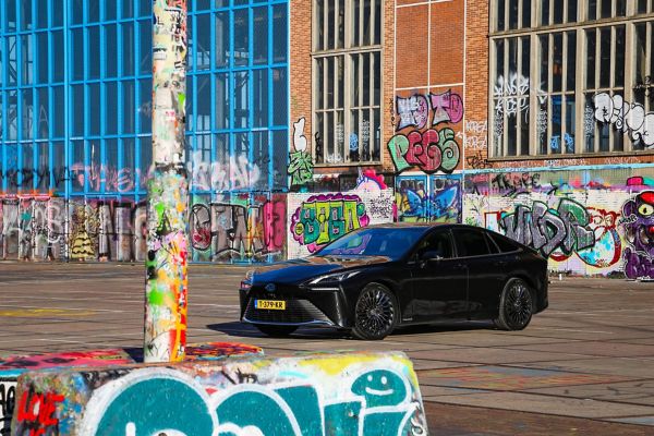 toyota, mirai, 2025, exterieur, driekwart, rechtsvoor