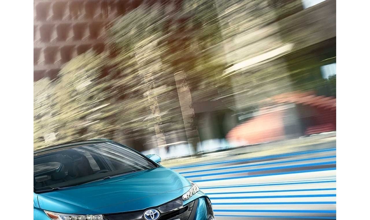 Prius plug-in blue