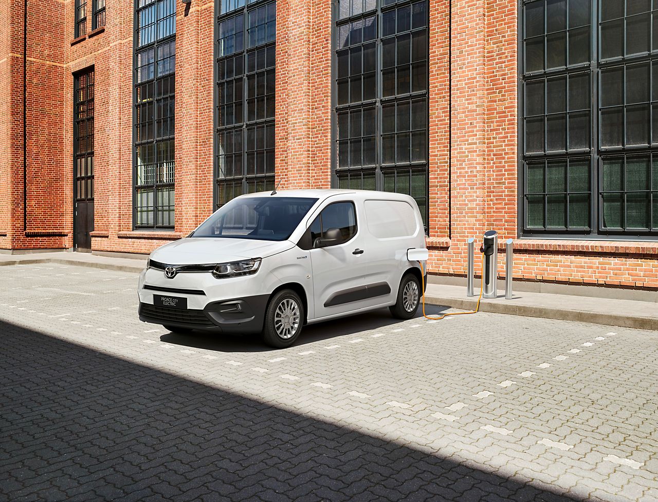 Toyota proace deals city ev