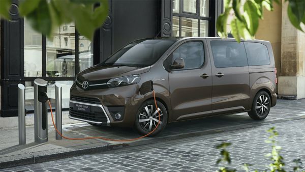 Proace Verso Electric Dynamic