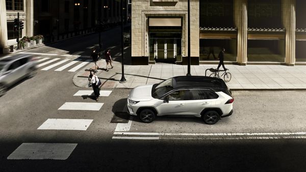 Toyota RAV4 stopped at zebra crossing