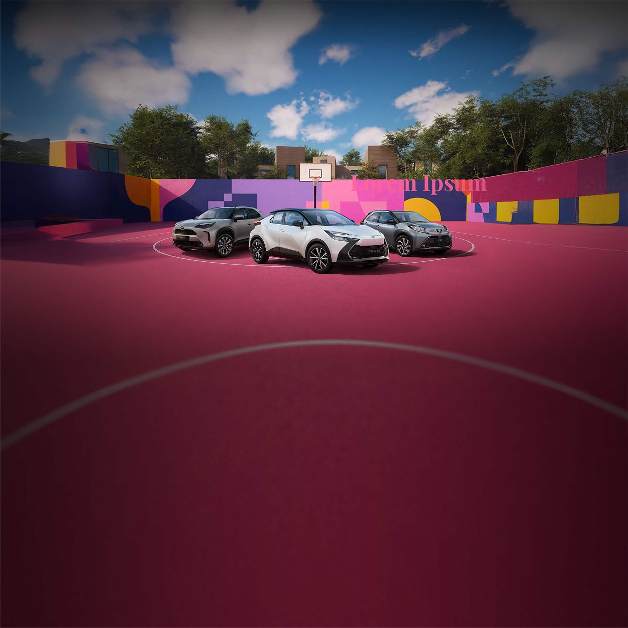 Vier Toyotas stehen auf einem pinken Basketballplatz, der von einer bunt bemalten Wand umgeben ist.