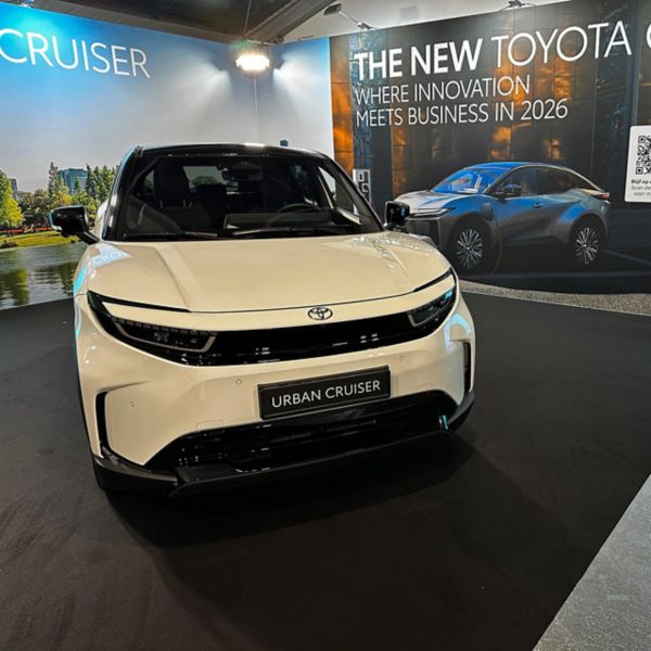  Toyota Urban Cruiser 2025 exterieur vooraanzicht EV Experience