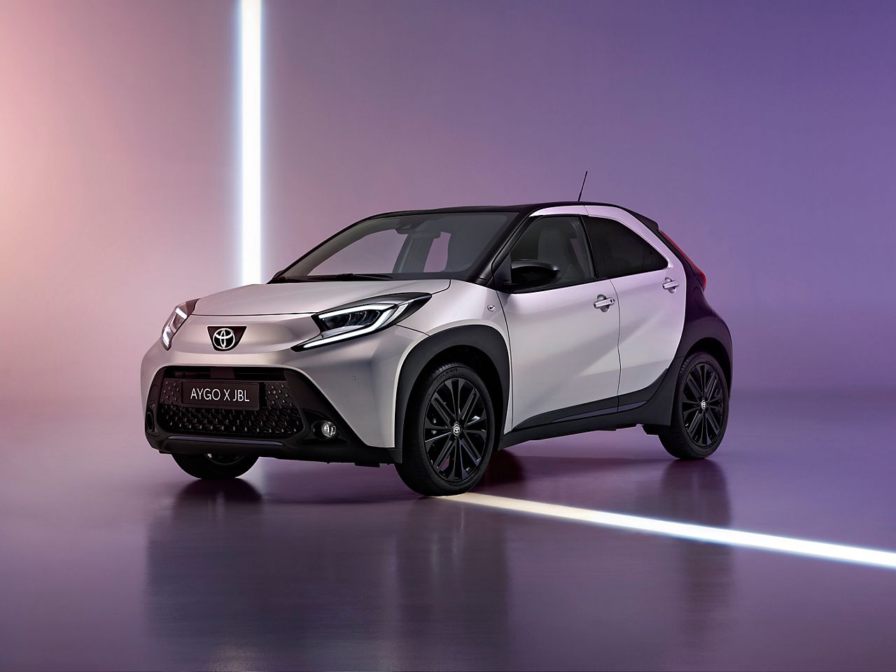 TOYOTA AYGO X