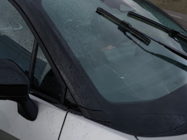 Toyota C-HR tuulilasi