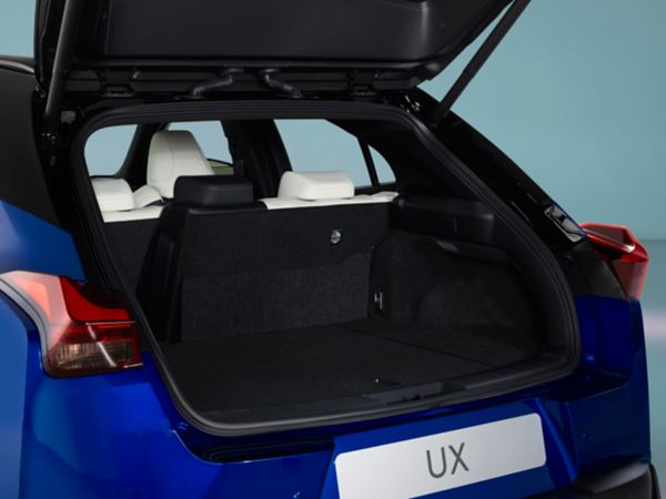 The Lexus UX boot