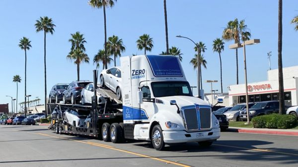 Wodorowa ciężarówka Toyoty i Kenworth  T680 FCEV