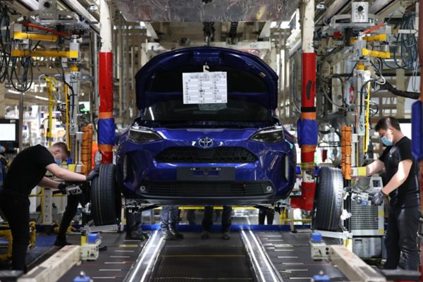 Toyota runder 300 mio. producerede biler