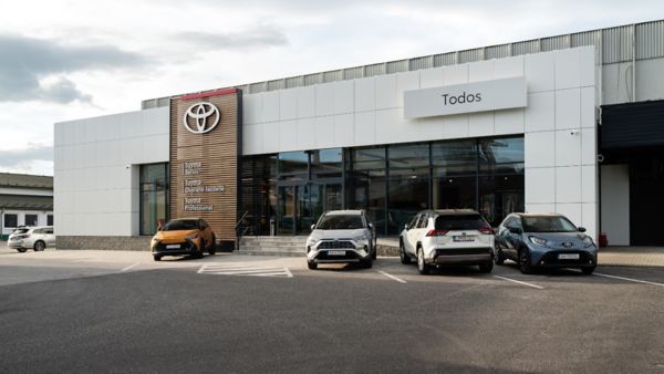 Značka Toyota otvorila v Ružomberku nové predajné a servisné miesto